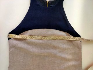Vestito in lino collo halter