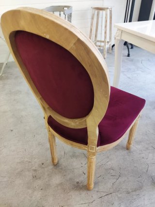 Silla estilo clásico terciopelo morado