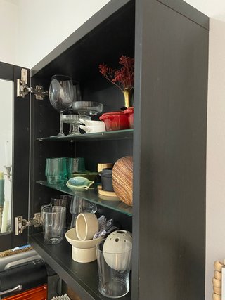 Mueble de salón/cocina negro y cristal