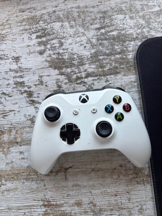 Xbox One S Bianca con Mando