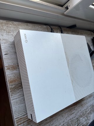 Xbox One S Bianca con Mando