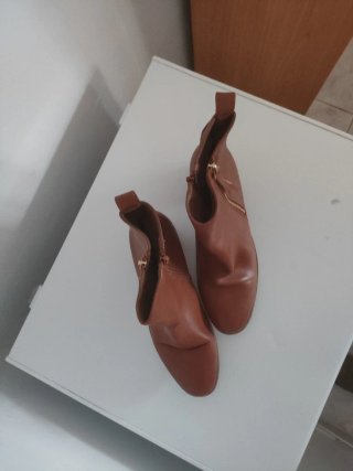 Botas de cuero marrones para mujer