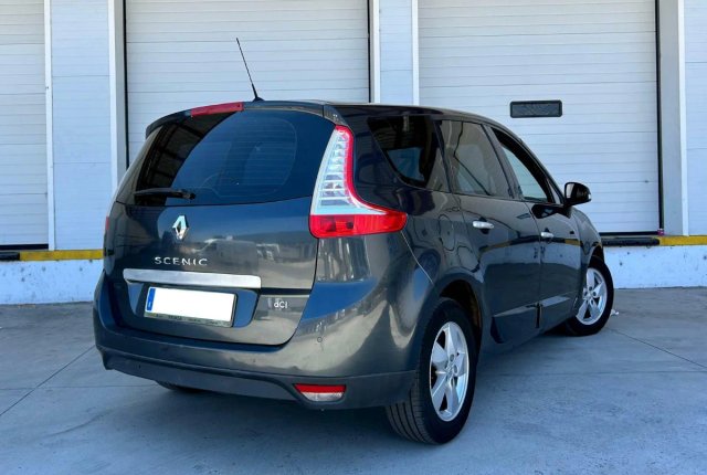 Renault Grand Scenic 2012