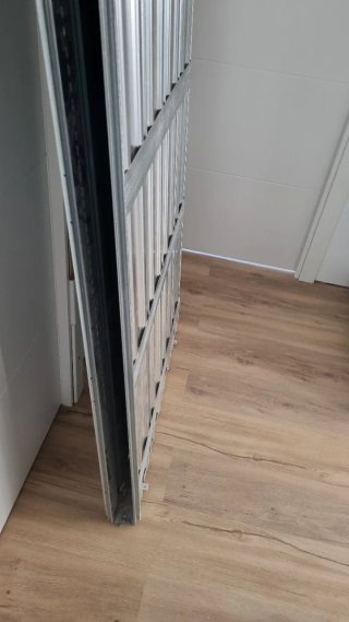 Casetone puerta 82 cm completo