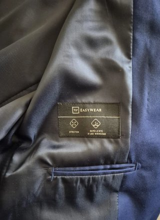 Traje azul para graduación