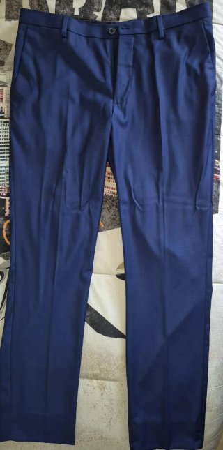 Traje azul para graduación