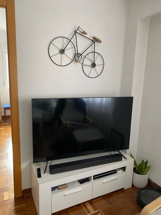 SAMSUNG AU7105 4K TV