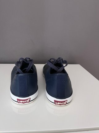 Zapatillas Levi's Azul Marino y Blanco