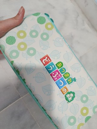 Nintendo Switch Edizione Animal Crossing