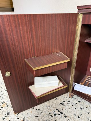 Máquina de coser Singer con mueble