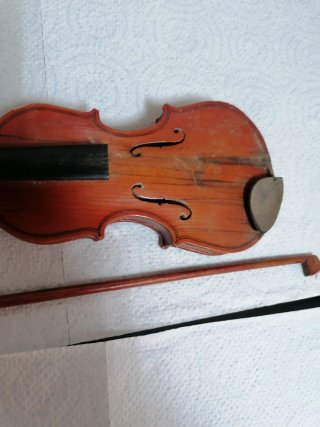 Mini violín vintage con estuche