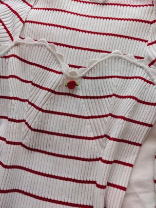 Jersey escote corazón rayas rojas y blancas