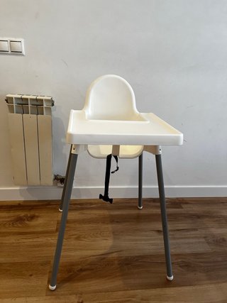 Trona infantil blanca