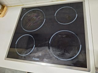 Horno y vitrocerámica Aspes.