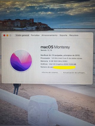 MacBook Air 13” 2015 8GB RAM Plata en buen estado
