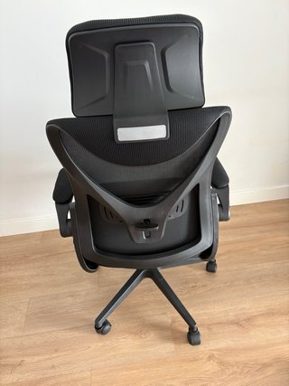 Silla de oficina ergonómica negra