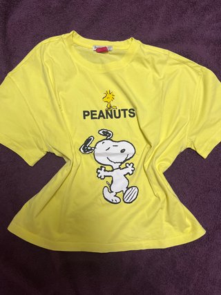 Camiseta Snoopy Peanuts Amarilla