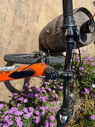 Bicicleta juvenil naranja B-PRO