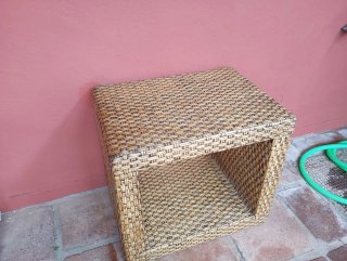 Mesita auxiliar ratán natural