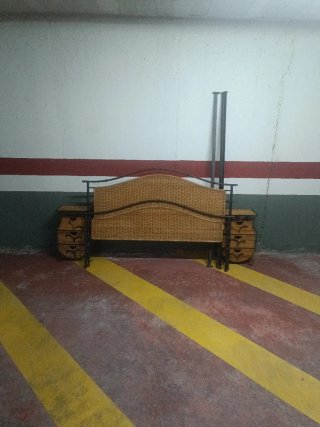 Cama 160/190 mimbre + 2 mesitas noche