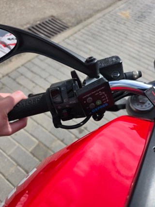 Ducati Monster 696 Roja 2009