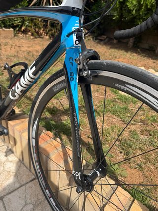 Bicicleta carbono Prestigio edición especial Came