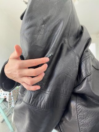 Chaqueta de cuero negra