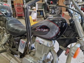 Suzuki LS 650 Cruiser Negra