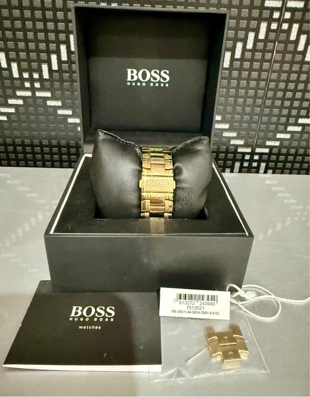 Reloj Boss Caballero Dorado