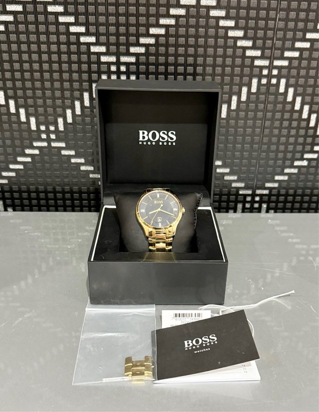 Reloj Boss Caballero Dorado