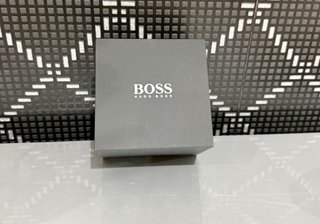 Reloj Boss Caballero Dorado