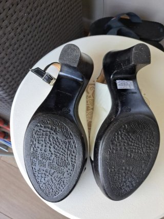 Zapatos talla 38 piel .MÁS EN MI PERFIL