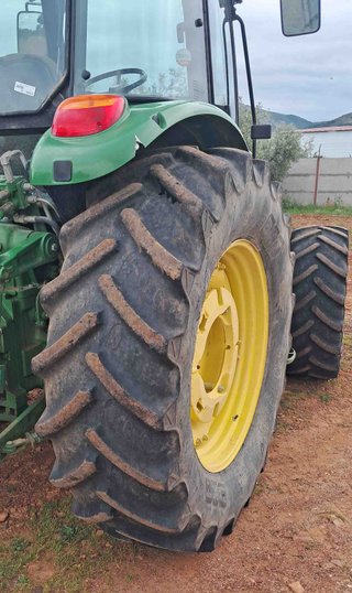 John Deere Evolution 6130 D.