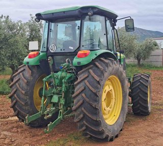 John Deere Evolution 6130 D.