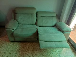 Sofá 2 plazas relax seminuevo 2,15m