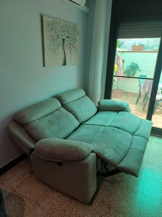 Sofá 2 plazas relax seminuevo 2,15m