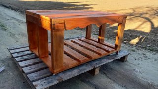 Mesa elevable con ruedas