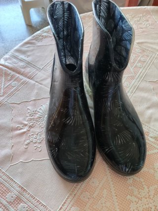 Botas de agua azul marino  y blanco