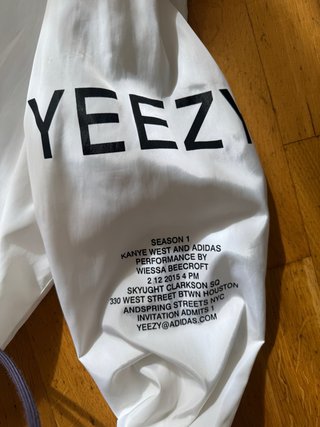 Cortavientos fino blanco