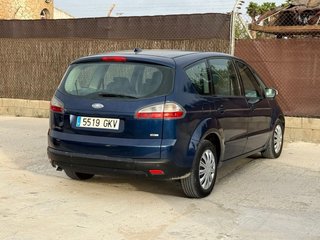 Ford S-MAX 7 Plaza