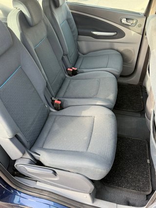 Ford S-MAX 7 Plaza