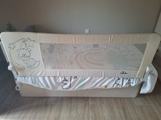 Barrera de seguridad para cama infantil