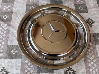 Pareja tapacubos Mercedes clásicos. Nuevos.