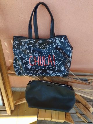 Bolso shopper Desigual negro y rojo
