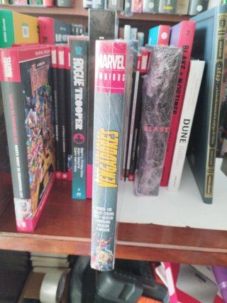omnibus los poderosos vengadores Brian M. Bendis