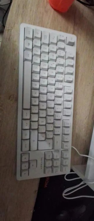 Teclado Gaming RGB Negro y blanco