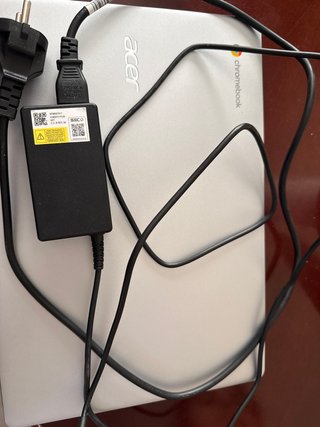 NEGOCIABLE!!Acer Chromebook 314 Plata - Como Nuevo