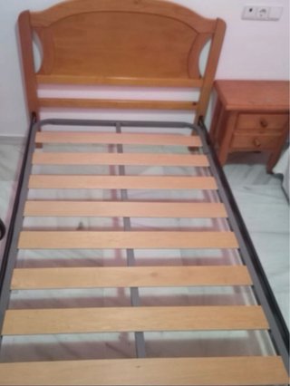 Dormitorio de madera en Sabinillas (Manilva)