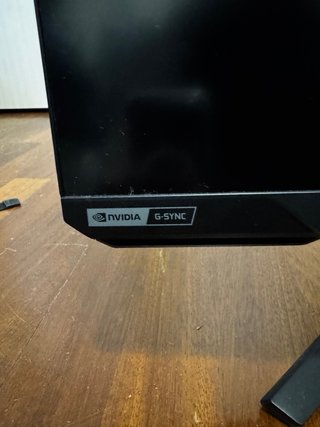 Monitor Gaming Samsung Odyssey G7 4K 28