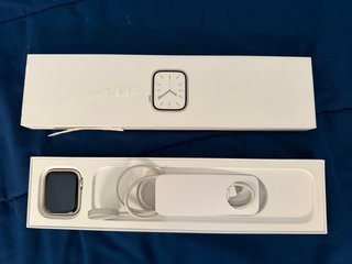 Apple Watch S7 45mm GPS Beige/Oro